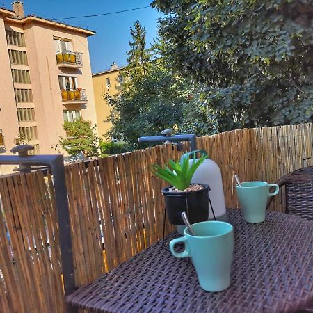 Central Home Apartment In The City Center Eger Bagian luar foto