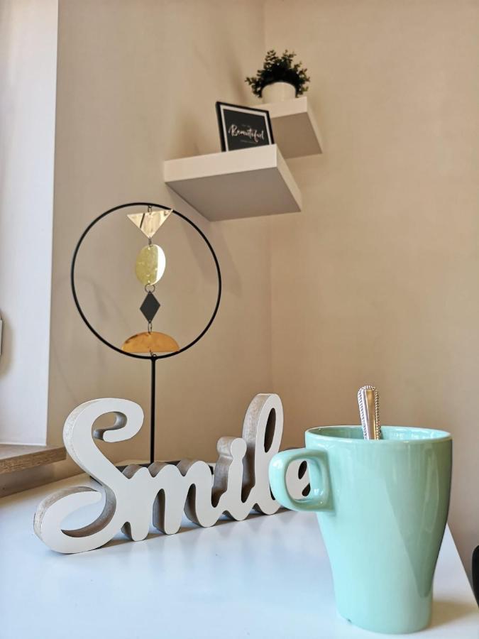 Central Home Apartment In The City Center Eger Bagian luar foto